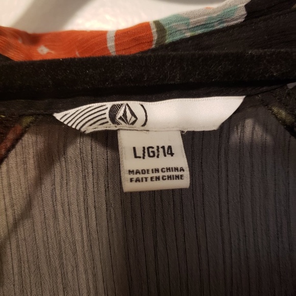 Flowy Tank Top - Picture 2 of 4